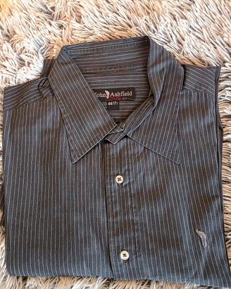 Camicia grigia rigata