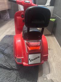Vespa elettrica per bambini