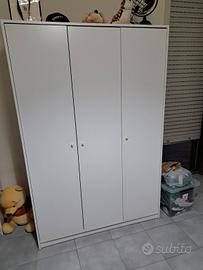  cameretta  bianca   ikea . Come nuova