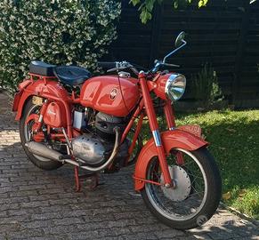 moto Gilera 300