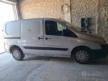 autocarro  furgone  scudo