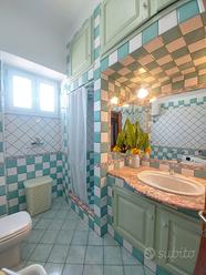 Ischia bell'appartamento centro. 450 mt. mare