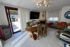 Rif.2460RV94102| bifamiliare cadeo