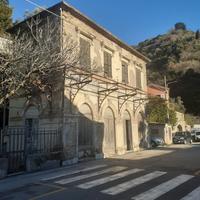 Villa indipendente Sturla alta