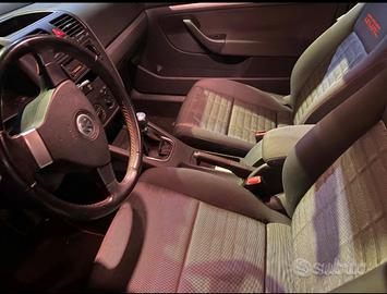 Golf 1.6 SOLO 40.000 KM, tagliando ok