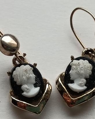 Coppia orecchini con micro cammei napoletani