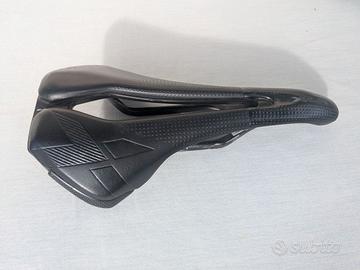 Selle Italia XLR Carbonio Superflow L3