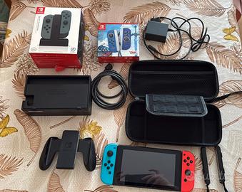 Nintendo Switch 2021 + 4 Joy-Con + Accessori