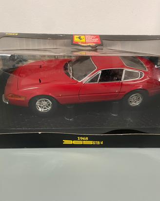 Ferrari 365 GTB/4 1968 1/18 HotWheels