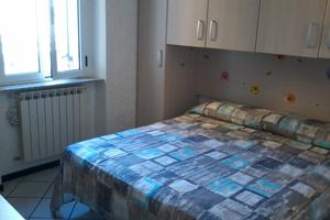 Camera singola per ragazza lavoratrice