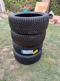 4 gomme invernali 205/45 R17 + estiva in omaggio