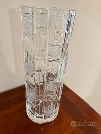 Vaso lavorato in cristallo di Bohemia