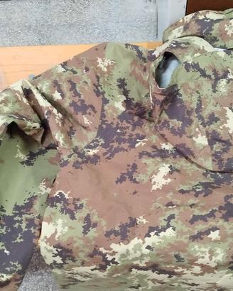 giacca  impermeabile taglia 60 