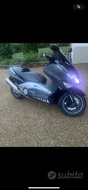 Yamaha T Max - 2002