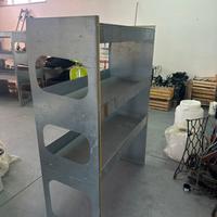 Attrezzatura Furgoni: Scaffale