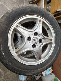 Set 4 Cerchi in Lega Opel 15" con Pneumatici