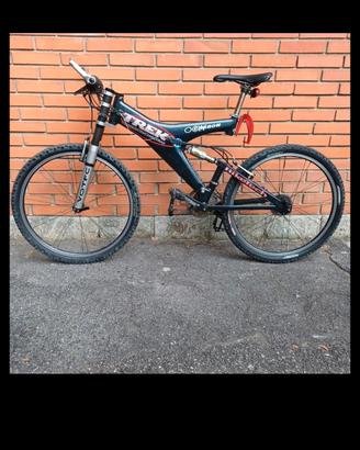 bicicletta in carbonio