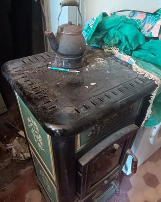 Stufe a legna ceramica ghisa