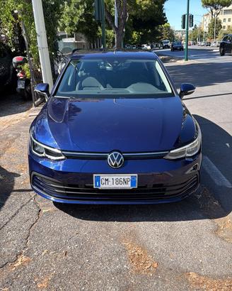 Volkswagen Golf 1.0 E TSI 110CV Life Cambio aut