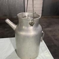 Bidone di latte particolare