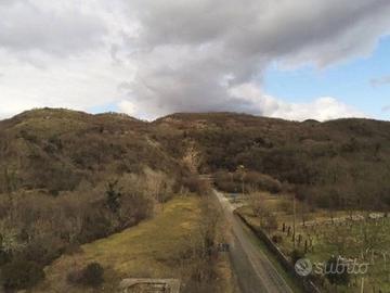 Villa di 12000 m² con 1 locale a Castelnuovo Paran