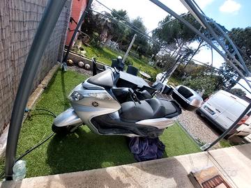 Yamaha majesty 400