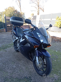 Honda vfr 800 vtech