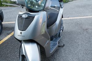 Kymco people 200i