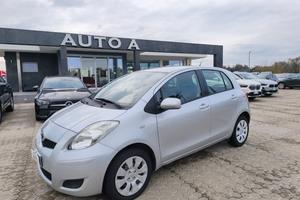 TOYOTA Yaris 1.0 5p. Sol