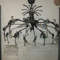 lampadario in ferro battuto