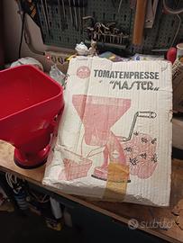 Macchinetta spremipomodoro marca Tomaten Presse
