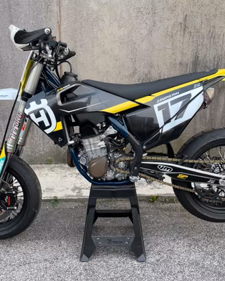 Motard Husqvarna FS 450 by VM Racing