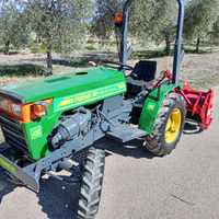 Trattore Ferrari 110 con fresa arco sterzante inve