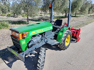Trattore Ferrari 110 con fresa arco sterzante inve