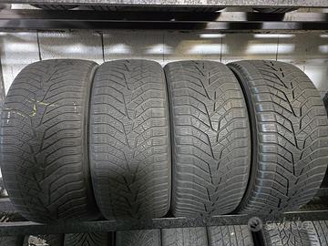 Gomme 245/40/19 Yokohama invernali