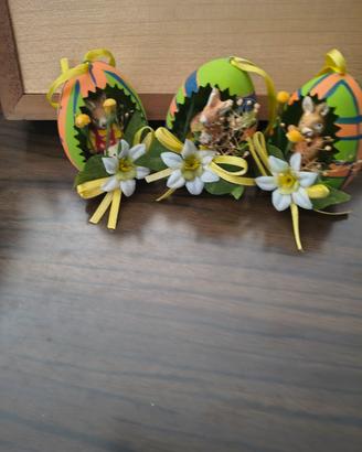 Tre uova decorazioni pasquali