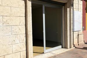 Locale commerciale sito in Via Recanati Gela 160mq