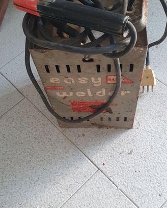 Saldatrice ad elettrodo