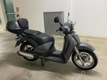 Aprilia Scarabeo 250 - 2005