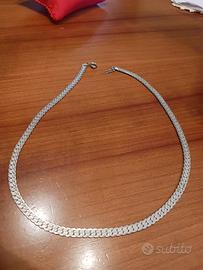 Collana a catena piatta in argento placcato oro