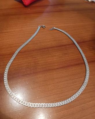 Collana a catena piatta in argento placcato oro