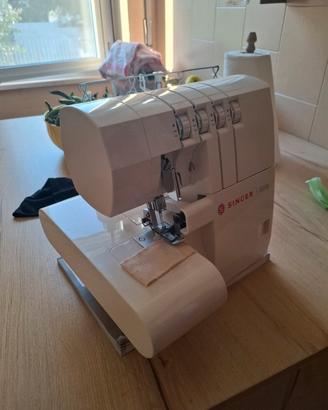 Singer tagliacuci 4 aghi S010L