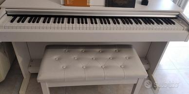 Pianoforte Yamaha Arius YDP-143 con panca doppia