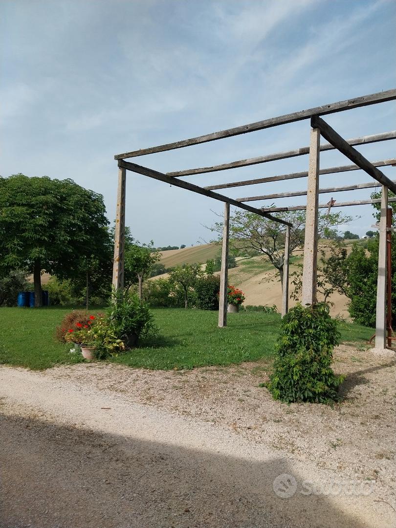 Casale con 1 ettaro di terreno agricolo - Altro