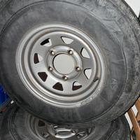 Gomme e cerchioni per Fuoristrada 235/85 R16