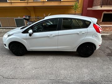 Ford fiesta 1.4 GPL UNICO P