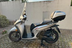 Honda SH 350 Sport