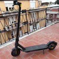 Xiaomi Mi Electric Scooter Pro 2 - Ottime condizio
