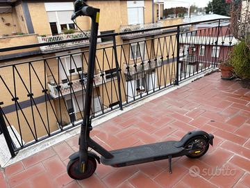Xiaomi Mi Electric Scooter Pro 2 - Ottime condizio