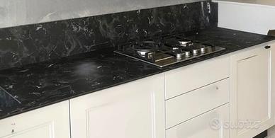 Piano e schienale per cucina in HPL stratificato